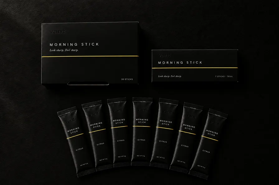 The vant lineup on black: the 30-stick box, the 7-stick trial sleeve and a fan of seven sachets, each with the citrus first-light line, CITRUS and NET WT 5 g